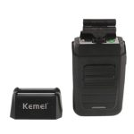 ماشین اصلاح موی سر و صورت کیمی مدل KM-1102، اصلاح به صورت خط‌زن، استفاده به صورت خشک و مرطوب، منبع انرژی باتری، تکنولوژی اصلاح به صورت برش مستقیم، مدت زمان شارژ 480 دقیقه و مدت زمان استفاده پس از شارژ 45 دقیقه، به همراه برس تمیزکننده، دارای نشانگر LED