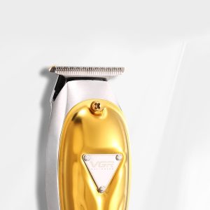 ماشین اصلاح موی سر و صورت تریمر وی جی آر مدل V-911، با قابلیت اصلاح با شماره صفر، دارای نوار نور LED، منبع انرژی باتری قابل شارژ، اندازه اصلاح 0.0 میلی‌متر، جنس تیغه استیل ضد زنگ، مدت زمان شارژ 150 دقیقه و مدت زمان استفاده پس از شارژ 180 دقیقه