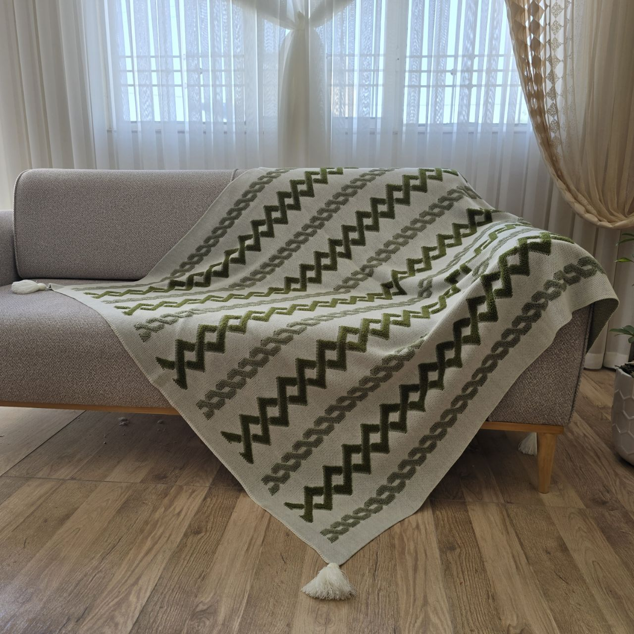 شال مبل و تخت مدل پرشین سایز 140×175سانتی متر شال مبل و تخت مدل پرشین سایز 140×175سانتی متر